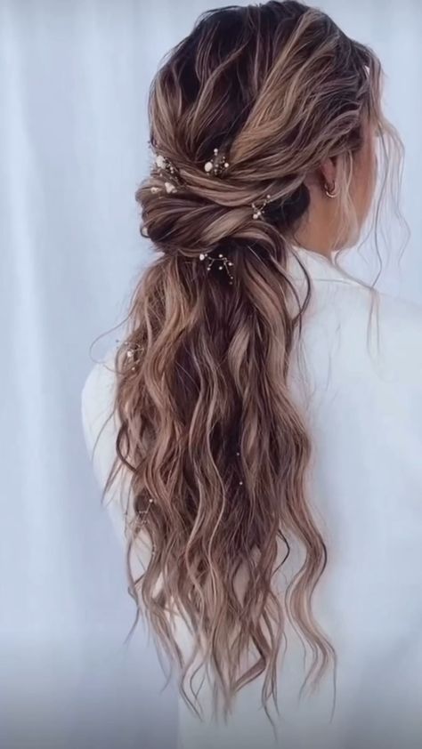 There are many options for wedding hairstyles. Whether you're a beach or a city bride  you can choose the style that best suits your face shape  the type of dress  veil  and jewelry. Bridal Hairstyles Extensions, Boho Maid Of Honor Hair, Boho Bride Hair And Makeup, Boho Chic Wedding Hair Updo, Long Loose Braid Wedding, Windy Day Wedding Hair, Bridal Hair Down Boho, Hair Extensions Wedding Hairstyles, Prom Boho Hairstyles