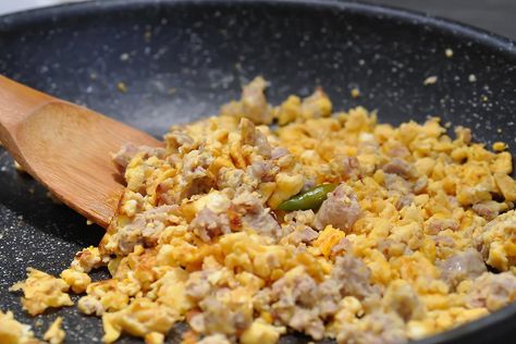 Ground Pork Breakfast Recipes, Pork Breakfast Recipes, Pork And Eggs, Giniling Recipe, Macro Breakfast, Keto Friendly Breakfast, Benefits Of Protein, Egg Brunch Recipes, Breakfast Eggs Scrambled