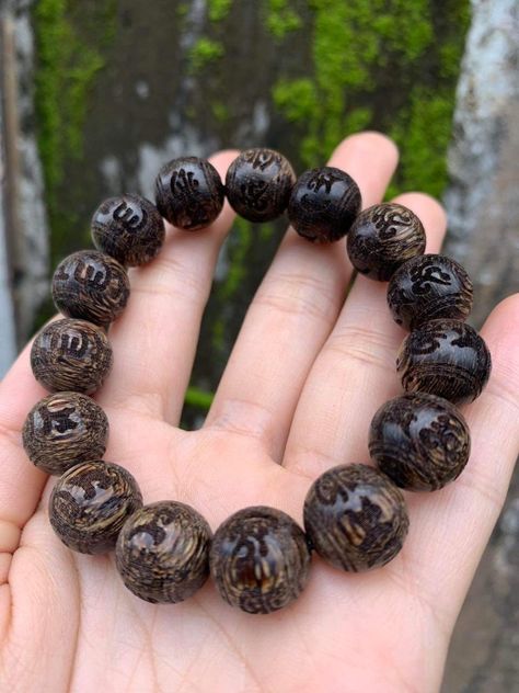 Mkbhd Wallpapers, Mens Accessories Necklace, Abstract Resin Art, Blood Work, Dremel Carving, Tibetan Bracelet, Sculpture Art Clay, Buddha Bracelets, Obsidian Bracelet