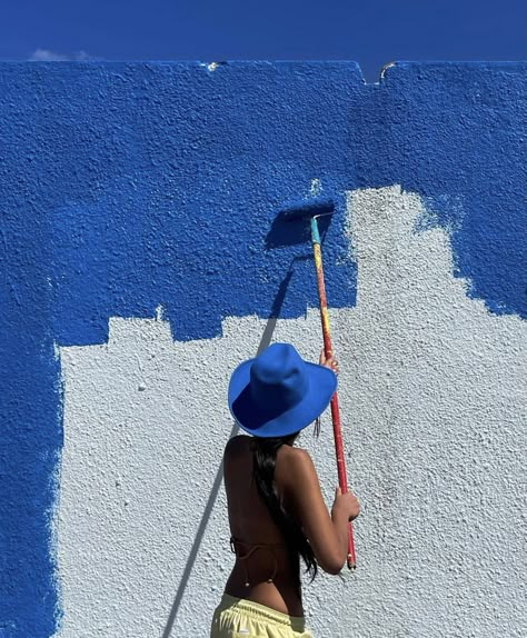 Everything Is Blue, Blue Aura, Feeling Blue, Amalfi Coast, Blue Aesthetic, Summer Aesthetic, Pretty Pictures, Santorini, Shades Of Blue