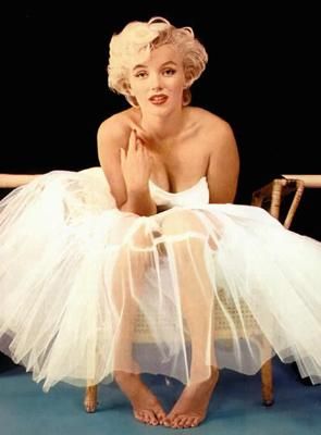 Marilyn Monroe Photography, Marilyn Monroe Poster, Marilyn Monroe Portrait, Marilyn Monroe Art, Cool Wall Decor, Marilyn Monroe Photos, Norma Jean, Norma Jeane, Blonde Bombshell