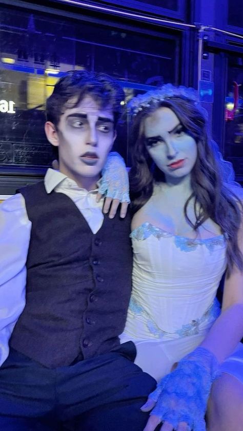 Halloween Couple Costume Ideas, Diy Couples Halloween Costumes, Fun Halloween Costumes, Couple Costume Ideas, Halloween Couple Costume, Cute Couples Costumes, Halloween Costumes Diy Couples, Couples Halloween Costumes, Corpse Bride Costume