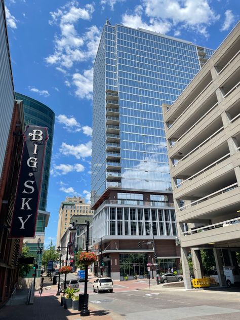 September Goals, Downtown Kansas City, Kansas Usa, Glass Building, Cityscape Photography, City Vibes, Urban Aesthetic, The Blue Sky, City Vibe