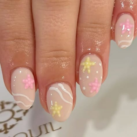 Short Nails Design Ideas Summer, Cute Short Nail Ideas For Summer, Short Mexico Nails, Cute Nail Designs For Summer Short, Cute Short Nails Ideas Summer, Nails No Extension, Preppy Nail Ideas Summer, Cute French Tip Nail Designs For Summer, Cute Summer Nail Inspo Short