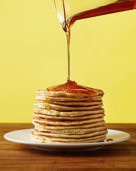 maple syrup on a stack of pancakes ... Diy Syrup, Pancake Drawing, Shelf Cooking, Stack Of Pancakes, American Pancakes, Jelly Wallpaper, Pancake Syrup, Pancake Stack, Syrup Recipe