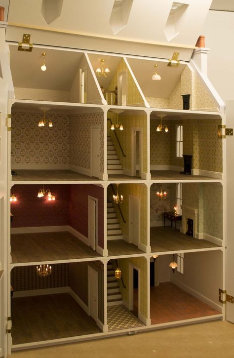 Big Dollhouse, Wood Doll House, Big Doll House, Doll Furniture Diy, Doll House Plans, Mini Doll House, Doll House Crafts, Dollhouse Projects, Victorian Dollhouse