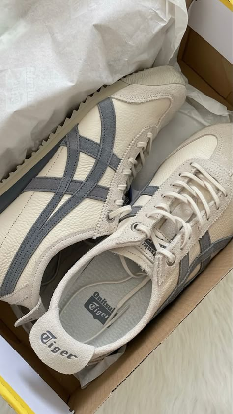 Tiger Shoes, Trendy Footwear, Sneaker Trends, Colorful Sneakers, Shoe Wishlist, White Moonstone, Aesthetic Shoes, Trending Sneakers, Onitsuka Tiger