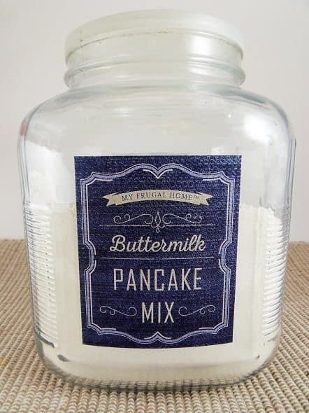 Homemade Buttermilk Pancake Mix - no fresh buttermilk required Buttermilk Pancake Mix Recipe, Buttermilk Homemade, Homemade Buttermilk Pancakes, Mixes In A Jar, Dry Buttermilk, Powdered Buttermilk, Jar Mixes, Homemade Cake Mixes, Baking Mix Recipes