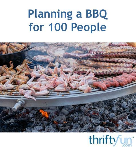 When planning a BBQ for a large group you will need to decide on your menu, including drinks, snacks, dessert, etc. Then estimate the amount of food in each category needed to feed your crowd. This is a guide about planning a BBQ for 100 people. Catering Hacks, Large Crowd Recipes, Meat For A Crowd, Italian Wedding Ideas, Cook For A Crowd, Fundraiser Food, Banquet Food, Topsail Island Nc, Crowd Recipes