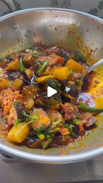 Riz Food Court on Instagram: "Aloo baingan ki sabji" Aloo Baingan, Fashion Sewing Tutorials, Food Court, Bagan, Curries, Fashion Sewing, Indian Food Recipes, Sewing Tutorials, Yummy Food