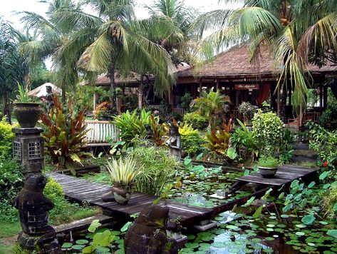 Indonesia - Bali - Tropical Garden - 1 | Bali is an island a… | Flickr Bali Style Home, Bali Garden, Balinese Garden, Tropical Garden Design, Bali House, Hawaii Homes, Inspire Me Home Decor, Outdoor Gardens Design, Hanging Garden