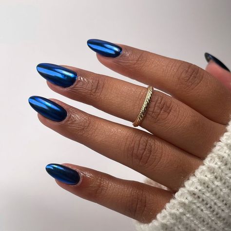 Lauren | A smooth chrome application will do it every single time 🤌🏼 • chrome linked in my bi0 • • #nails #chromenails #gelx #nailinspo #bluenails... | Instagram Acrylic Nails Blue Chrome, Blue Gold Chrome Nails, Dark Blue With Chrome Nails, Navy With Chrome Nails, Navy Nails Chrome, Midnight Blue Chrome Nails, Blue Chrome Winter Nails, Chrome Navy Nails, Electric Blue Chrome Nails