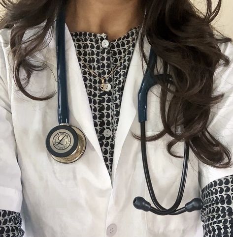 Littman Stethoscope Aesthetic, Med School Instagram Story, Littmann Stethoscope Aesthetic, Naina Talwar, Garnet Flats, Yeh Jawaani Hai Deewani, Medical School Quotes, Devney Perry, Littmann Cardiology