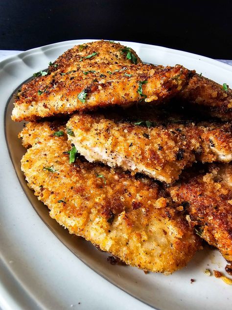 Simply Irresistible Parmesan-Crusted Chicken - U Keep Cooking Parmesan Crusted Chicken Breast, Crispy Chicken Sandwiches, Healthy Chicken Dinner, Parmesan Crusted Chicken, Chicken Sandwiches, Citrus Chicken, Parmesan Crusted, Crusted Chicken, Tried And True Recipes