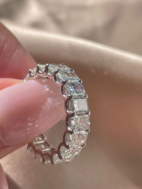 Jewellery Lookbook, 5mm Wedding Band, Diamond Eternity Rings, Infinity Diamond Ring, Expensive Jewelry Luxury, Statement Jewellery, Dream Engagement Rings, Ring Ideas, Classy Jewelry