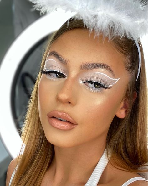 #angel #angelenergy #halloweenmakeup #halloweenideas #halloween #angelmakeup angel makeup White Makeup Halloween, Angel Makeup Looks Halloween, Angel Halloween Makeup, Devil Makeup, Angel Halloween Costumes, Holloween Makeup, Angel Makeup, Cute Halloween Makeup, Angel Energy