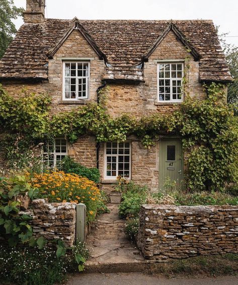 Cottage Core Homestead, Stone Cottage With Porch, Small British Cottage, English Village Cottages, British Cottage English Countryside, English Village House, British Cottage, Cotswolds Cottage, Build Inspiration