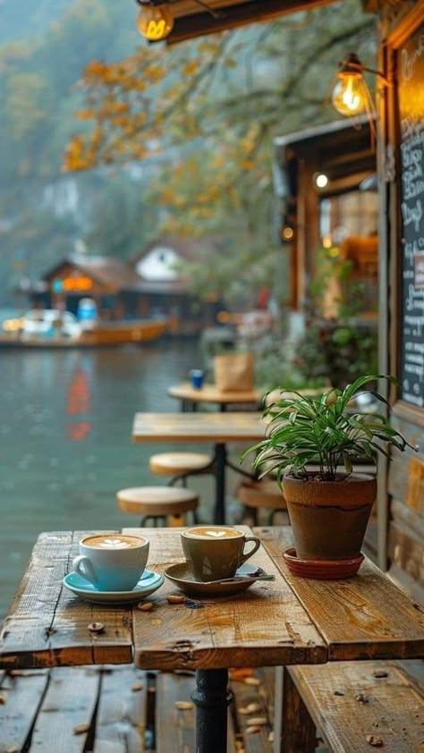 Coffee Cup Photography, Coffee Time Morning, September Coffee, Morning Coffee Aesthetic, Coffee In The Garden, Coffee Cafe Aesthetic, Cafe Pics, Rain Coffee, Coffee Nature