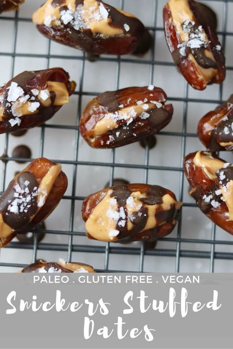 Desserts With Dates, Paleo Cheesecake, Bake Healthy, Stuffed Dates, Dessert Recipes For Kids, Clean Eating Desserts, Date Recipes, Paleo Chocolate, Paleo Treats