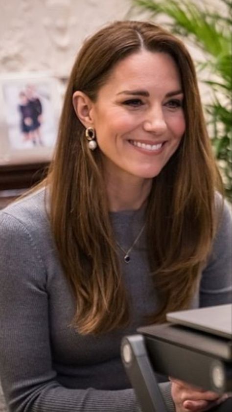 Kate Middleton Style Outfits, Düşes Kate, Looks Kate Middleton, Kate Middleton Hair, Princess Katherine, Kate Middleton Outfits, Princess Kate Middleton, Catherine Elizabeth Middleton, Middleton Style