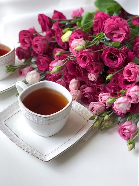 https://www.instagram.com/p/C6wOTCgNFEK/?igsh=bTA3cGk4OHB0ZTBt Coffee Vs Tea, Life In The Countryside, Spring Coffee, Rose Flower Pictures, Good Morning Roses, Beautiful Morning Messages, Good Morning Beautiful Images, Afternoon Tea Parties, Camping Coffee