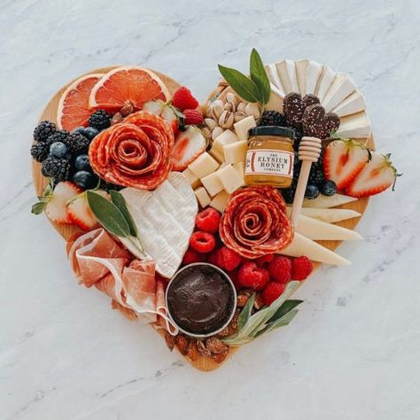 Charcuterie Board Ideas Anniversary, Charcuterie Board For Bridal Brunch, Anniversary Charcuterie Board Ideas, Charcuterie Board Anniversary, Valentine’s Charcuterie, Bride Charcuterie Board, Charcuterie Board Valentine’s Day, Engagement Charcuterie Board, Wedding Shower Charcuterie Board