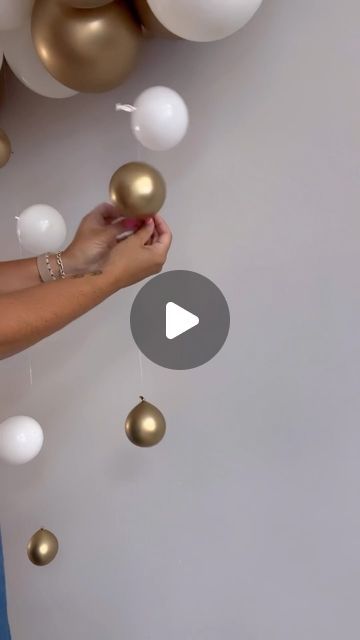 How To Set Up Balloons For Party, Hanging Balloon Decorations, How To Do Balloon Decorations, How To Hang Balloons Without Helium, Ballon Designs Ideas, Floating Balloons Without Helium, New Years Balloon Decorations, Floating Balloon Decorations, Balloon Entrance Decor