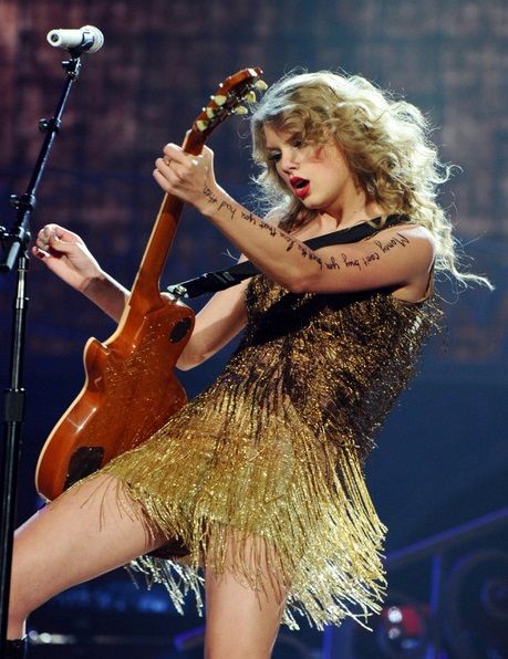 Speak Now World Tour - Mine Taylor Swift Speak Now Tour, Taylor Swift Guitar, Speak Now World Tour, Ts Speak Now, Speak Now Tour, Speak Now Tv, Speak Now Era, Taylor Swift Speak Now, Swift Tour