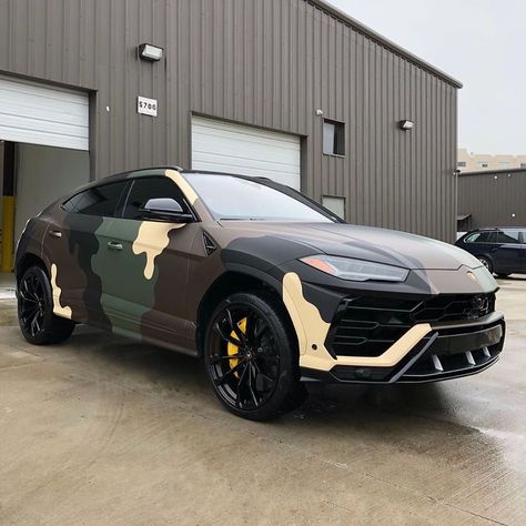 www.UrusTalk.com on Instagram: “W A R 🚀 M A C H I N E Camo Wrapped Lamborghini Urus @urustalkcom @vvs.detailing  #lamborghini #urus #lamborghiniurus #lambourus #urustalk…” Lamborghini Truck, Motorcycle Wrap, Lamborghini Suv, Concept Suv, Camo Truck, Lancer Gts, Camo Car, Camo Wraps, Forester Xt