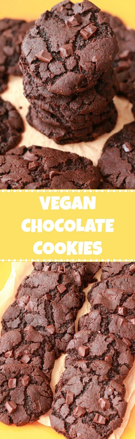 Vegan Chocolate Cookies with chocolate chunks! #vegan #lovingitvegan #chocolatecookies #dessert Healthy Vegan Dessert, Vegan Chocolate Cookies, Triple Chocolate Chip Cookies, Patisserie Vegan, Triple Chocolate Cookies, Dessert Oreo, Coconut Dessert, Vegan Cookies Recipes, Vegan Cookie