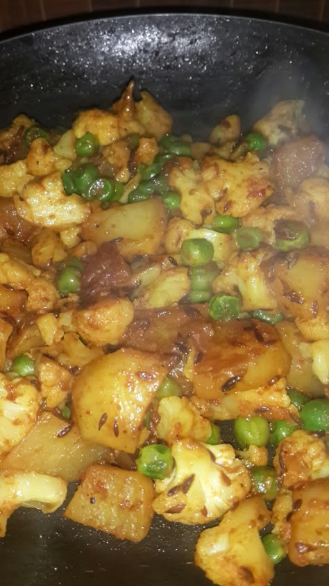 Alu Gobi, Cooking Snap, Veg Soup Recipes, Cash Indian, Casual Blouse Designs, Delicious Food Image, Email Communication, Bad Pic, Schedule Calendar