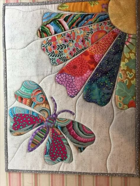 Recycled Fabric Art, Butterfly Quilts, Butterfly Quilt Pattern, Asian Quilts, English Paper Piecing Quilts, Quilting Designs Patterns, Butterfly Quilt, Appliqué Quilts, Batik Quilts