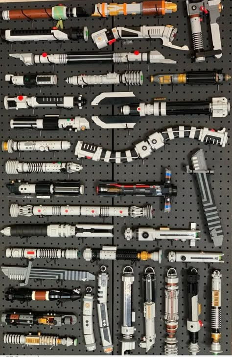 Lego Wallpaper, Star Wars Light, Star Wars Room, Lego Custom Minifigures, Amazing Lego Creations, Lego Craft, Star Wars Light Saber, Lego Pictures, Lego Creative