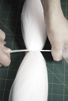 tying a tulle bow | Pew Bows and a Bow Tutorial... More Wedding Bows Diy, Church Wedding Decorations Aisle, Tulle Wedding Decorations, Church Pew Decorations, Wedding Pew Decorations, Tulle Pew Bows, Wedding Ceremony Decorations Church, Pew Bows Wedding, Pew Decorations