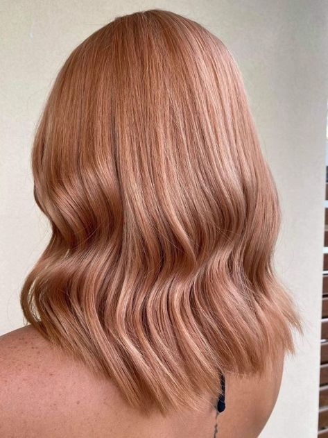 Half Blonde Half Strawberry Blonde, Pinkish Strawberry Blonde Hair, Strawberry Milk Blonde Hair, Strawberry Peach Hair, Muted Strawberry Blonde Hair, Peachy Strawberry Blonde Hair, Rose Ginger Hair, Peach Hair Balayage, Strawberry Blonde Hair Medium Length