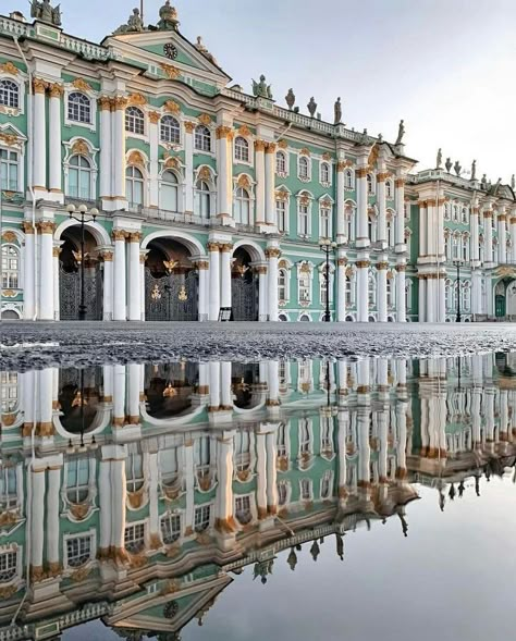 The Bronze Horseman, The Hermitage Museum, Russia Winter, Egypt Concept Art, Russian Aesthetic, Russian Winter, Russian Architecture, Winter Palace, Russia Travel