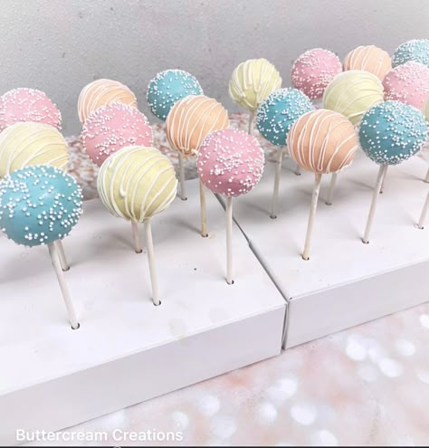 Genderal Revel Ideas, Pastel Cake Pops Ideas, Pastel Desserts Table, Pastel Treats Desserts, Pastel Color Dessert Table, Pastel Color Birthday Party Decorations, Pastel Treat Table, Pastel Rainbow Party Theme, Sweet One Cake Pops