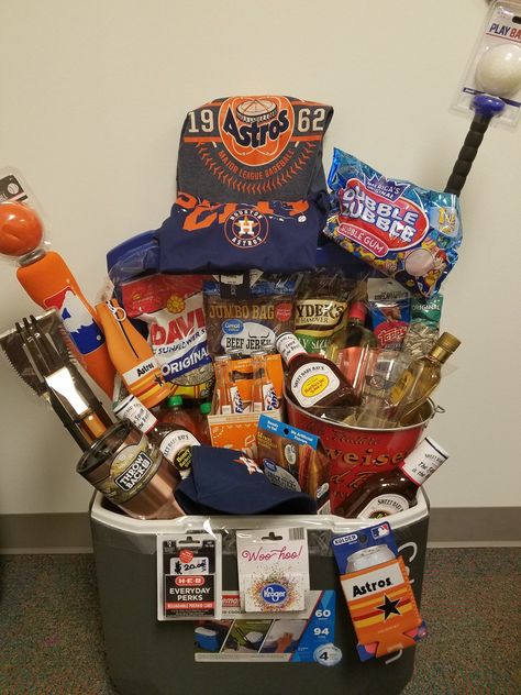 Astros Raffle Basket, Sports Themed Baskets Silent Auction, Sports Raffle Basket Ideas Fundraising, Tailgate Auction Basket, Booze Wagon Raffle, Tailgating Gift Basket Ideas, Baseball Themed Raffle Basket, Sports Raffle Basket Ideas, Tailgate Raffle Basket Ideas