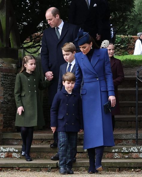 Kate Middleton Queen, Royal Family Fashion, St Mary Magdalene, Prince William Family, Kate Middleton Wedding, Cambridge Family, Prince George Alexander Louis, English Royal Family, Christmas Service