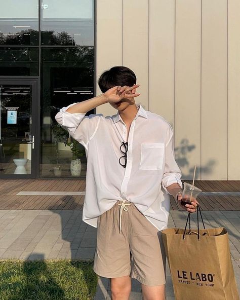 Korean Aesthetic Men Outfits, Asian Guy Summer Outfits, Streetwear Fashion Korean Men, Asian Guy Outfits Summer, Summer Male Outfits Korean, Filipino Summer Outfits, Summer Fits Asian Men, Asian Male Fashion Summer, Korean Guy Outfits Summer