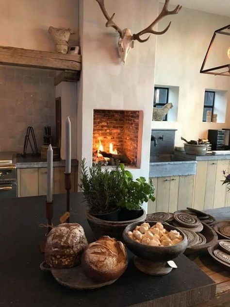 Wood Fire Oven, Fire Oven, Fireplace Design Ideas, Oven Fireplace, Modern Kitchen Tables, Wood Oven, Organic Kitchen, Kitchen Fireplace, Kitchen Oven