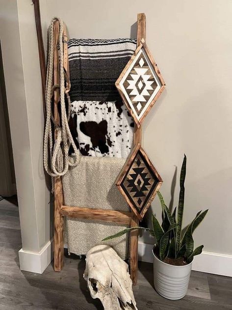 South Western Bedroom Decor, Western Sitting Room, Western Chic House, Western Farmhouse Living Room Rustic, Ranch Style Decor Living Room, Rustic Aztec Decor, Cheap Western Decor, Boho Western Classroom, Gray Western Bedroom