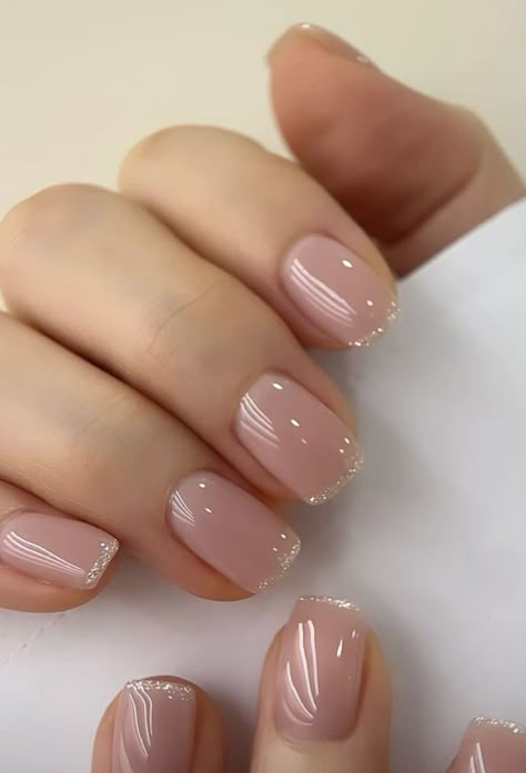 Delicate French Nails, Machiaj Smokey Eyes, Nude Nail Designs, Subtle Nails, Simple Gel Nails, Casual Nails, Work Nails, Makijaż Smokey Eye, Nails Polish