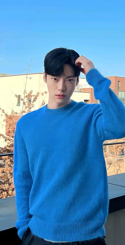 Kdrama Men, Ahn Jae Hyun, Korean Picture, Haircuts Ideas, Deep Winter, Fictional Crushes, Beauty Inside, Korean Model, Kdrama Actors