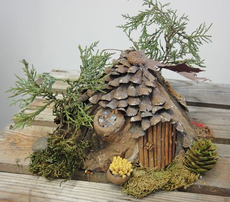 Gnome Houses, Fairy Tree Houses, Fairy House Crafts, Fairies Garden, Fairy Village, Fairy House Diy, Fairy Gnome, Fairy Garden Designs, Fairy Garden Crafts