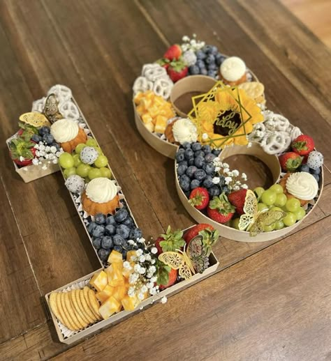 Number Charcuterie Board, 70th Party Ideas, Boards For Parties, Fruit Tray Designs, Party Food Trays, Preteen Birthday, Birthday Buffet, Breakfast Brunch Party, Birthday Snacks