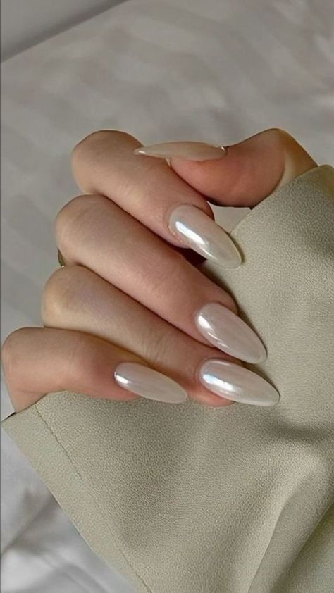 Engagement Nails, Milky Nails, Manicure Ideas, Silver Nails, Bridal Nails, Luxury Nails, Classy Nails, Chic Nails, Chrome Nails