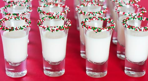 Spice "Cake Batter" Shots Caroling Party, Cinnamon Schnapps, Christmas Shots, Christmas Caroling, Dessert Shots, Drink Drank Drunk, Shot Recipes, Flavored Vodka, Spiced Rum