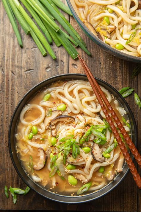 Udon Soup Recipe, Udon Noodles Recipe, Salad Add Ins, Udon Recipe, Udon Soup, Udon Noodle Soup, Miso Broth, Udon Noodle, Seared Chicken Breast