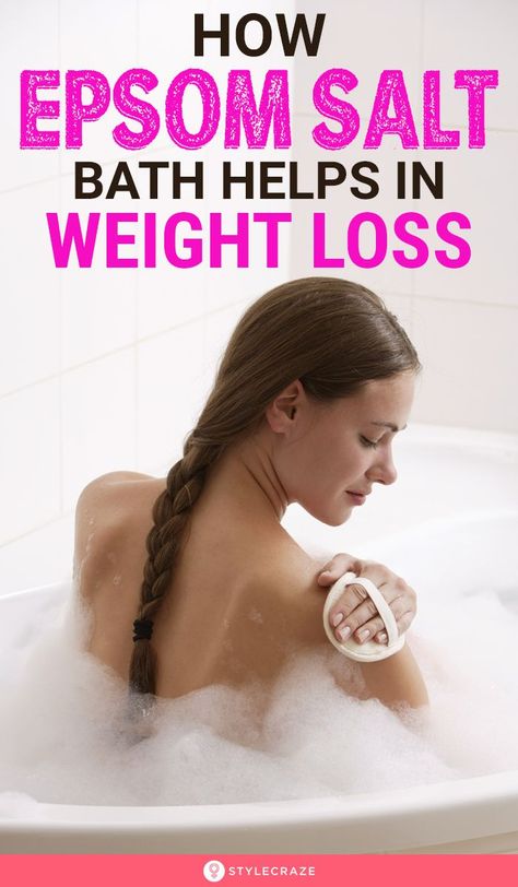 How Epsom Salt Bath Helps In Weight Loss: These clear crystals help in regulating many enzymes in our body and maintaining healthy hair, nails, and skin by helping in collagen synthesis. Would you like to know how Epsom salt bath benefits weight loss? Read on! #Weightloss #EpsomSalt #Health #Fitness Epsom Salt Bath Benefits, Epsom Salt Benefits, Bath Benefits, Bath Detox, Epsom Salt Bath, Salt Bath, No Carb Diet, Epsom Salt, Best Diet